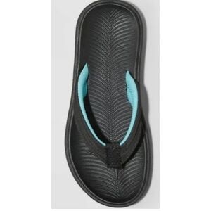 All in Motion Boys' Sterling Slip-On Thong Sandals